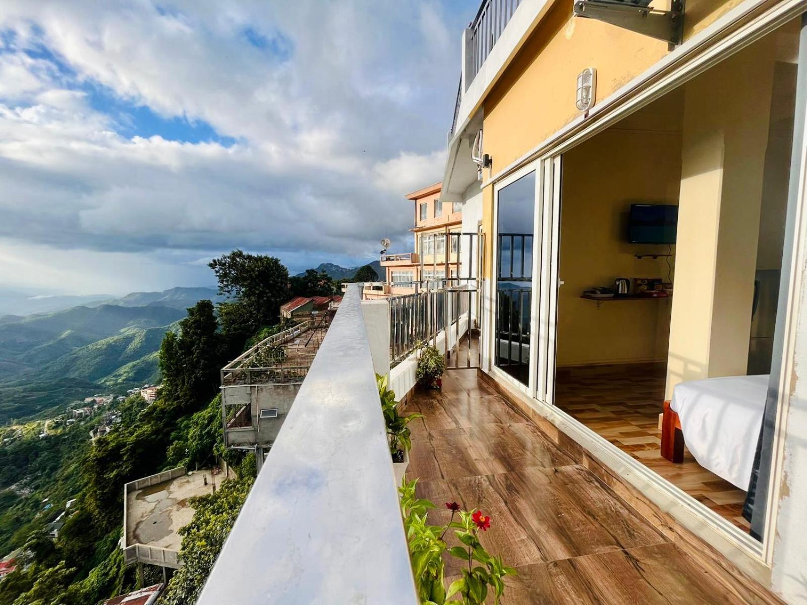 Aizawl Guest House Apartments Экстерьер фото