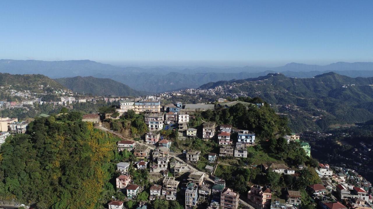 Aizawl Guest House Apartments Экстерьер фото